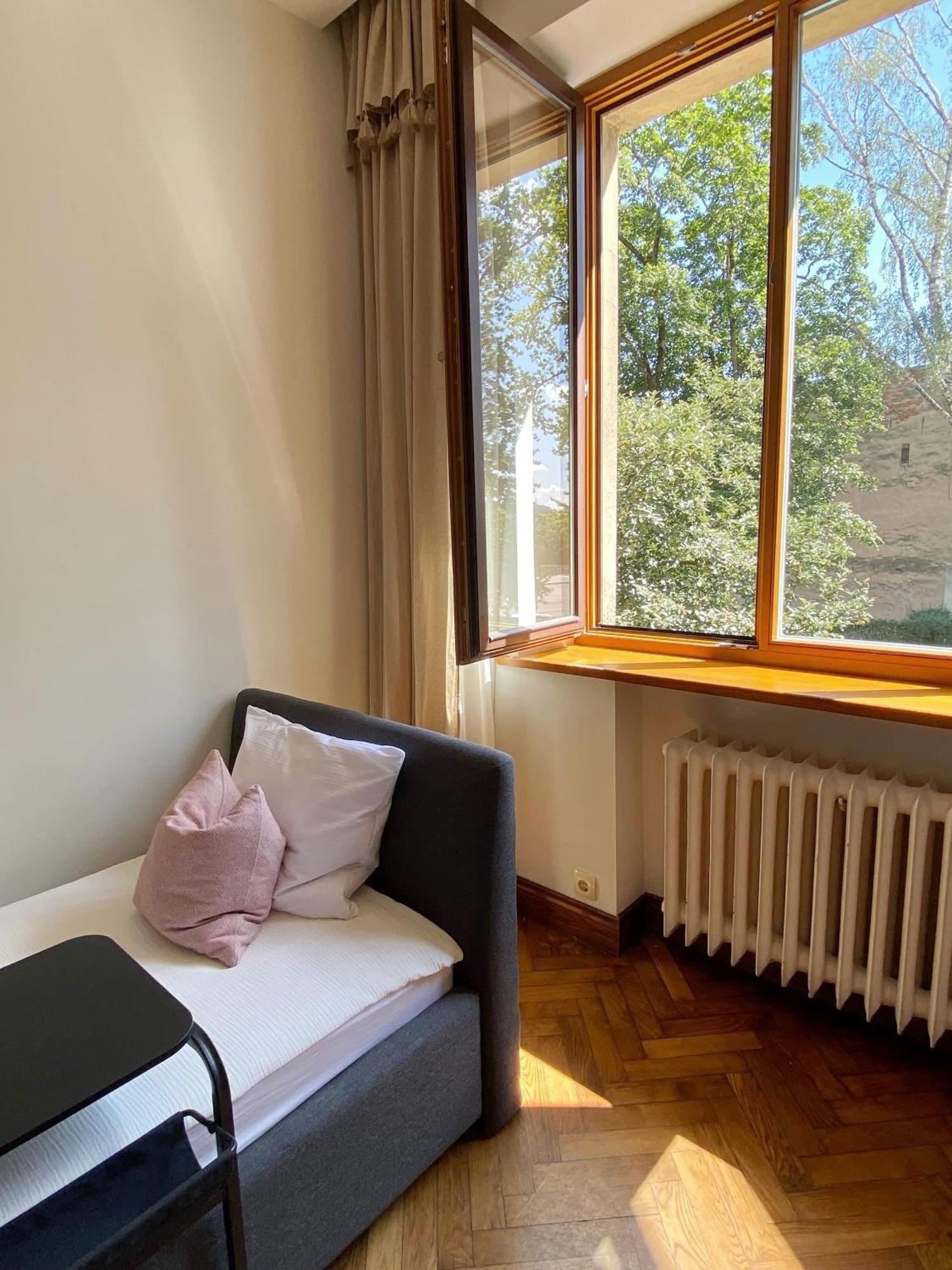 Spacious Old Town Apt, 3 Private Rooms, Sleeps 5-6 Kaunas Exterior foto